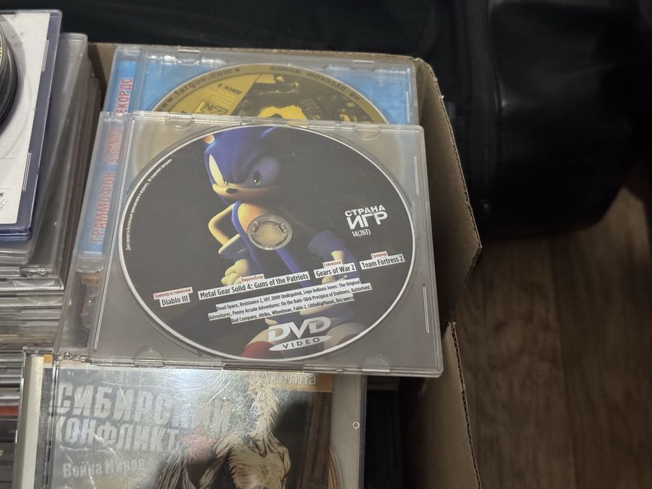 Игры может есть и редкие продам все