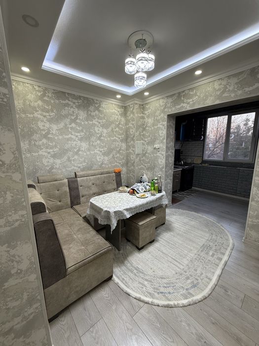 Продается квартира, Сергелинский р-н, Куйлюк Массив 5 4/2/5 100м2 разд