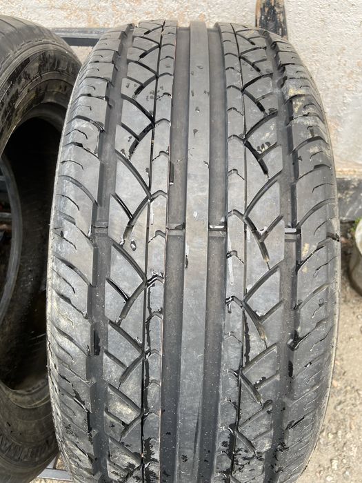 Одиночки летние шины 275/55/19 275/55R19 Dunlop.