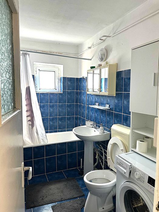 Apartament de inchiriat cu 2 camere cu Centrală Proprie, la etajul 4 - in Cartierul Micalaca zona Miorita, Arad
