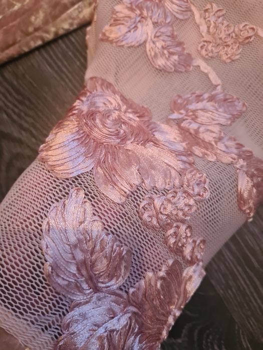 Rochie  damă catifea  mar 38/40    nouă la  60 lei  Timișoara