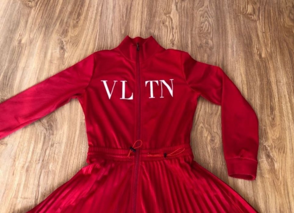 Valentino спортна рокля S/M