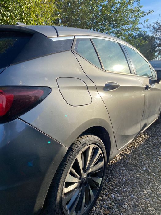 Injector Opel Astra K 1.6 CDTI 2016