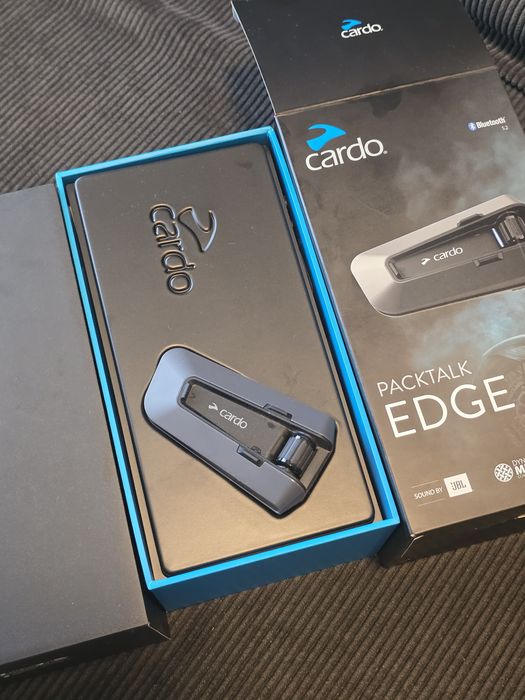 Cardo Packtalk Edge.