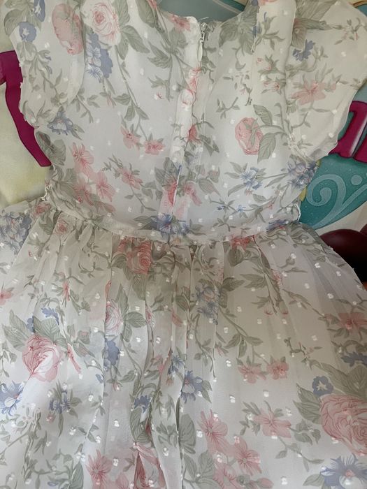 официална рокля за годинка, годинка и половина