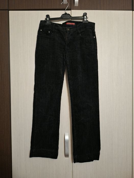 Pantaloni negri de raiat