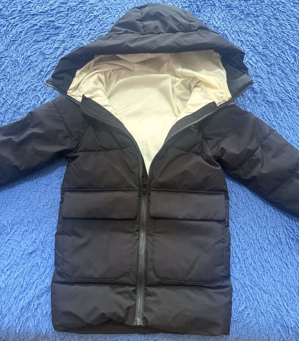 Продам куртку на мальчика (весна, осень)