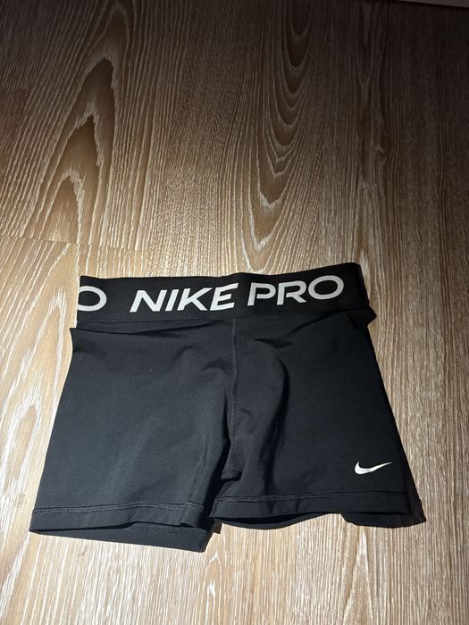 Pantaloni scurti nike