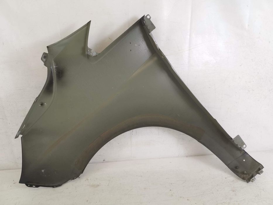 Десен преден калник / Десен преден калник Merc