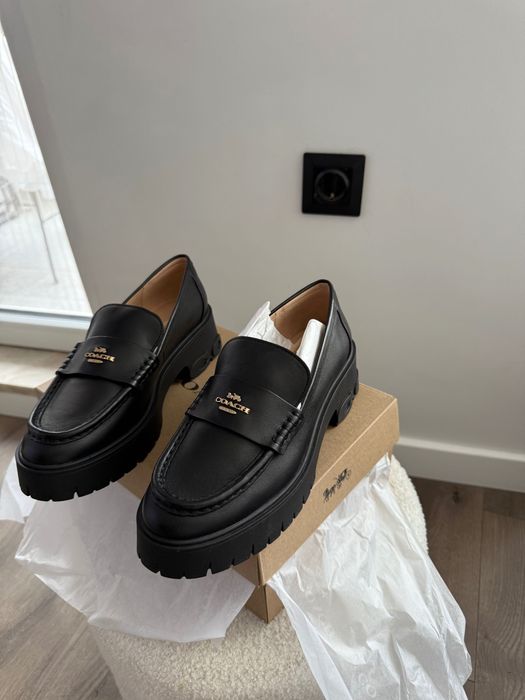 Coach кожени мокасини