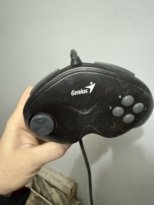 Джостик для PC Sega  Genius MaxFire G-08XU