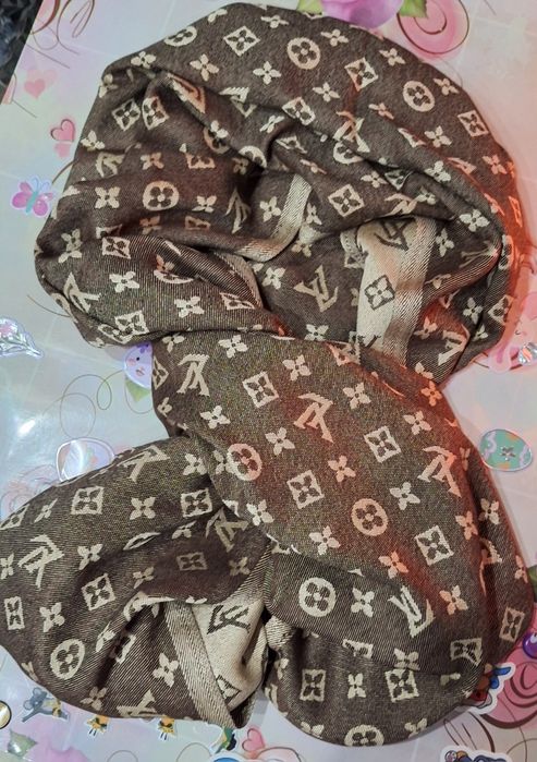 Esarfa-fular foarte calduroasa