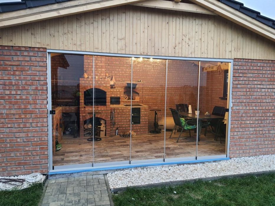 Inchidere teras cu pereti de sticla