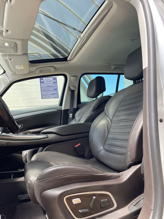 RENAULT Espace 2020 — imagine 5