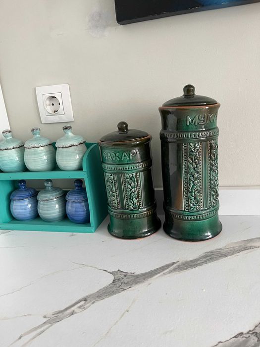 Порцелан , вази ,съдове декорация