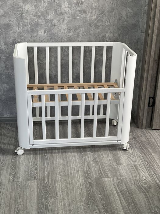 Кроватка приставная для новорожденных