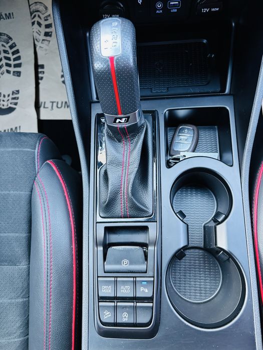 Tucson NLine/Automat/Alcantara cusaturi rosii/Apple CarPlay/Camera marsarier/Garantie