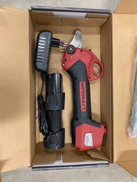 075714	Ножица лозарска акум. Li-ion 12V 2x2 Ah 1h RD-PSH01