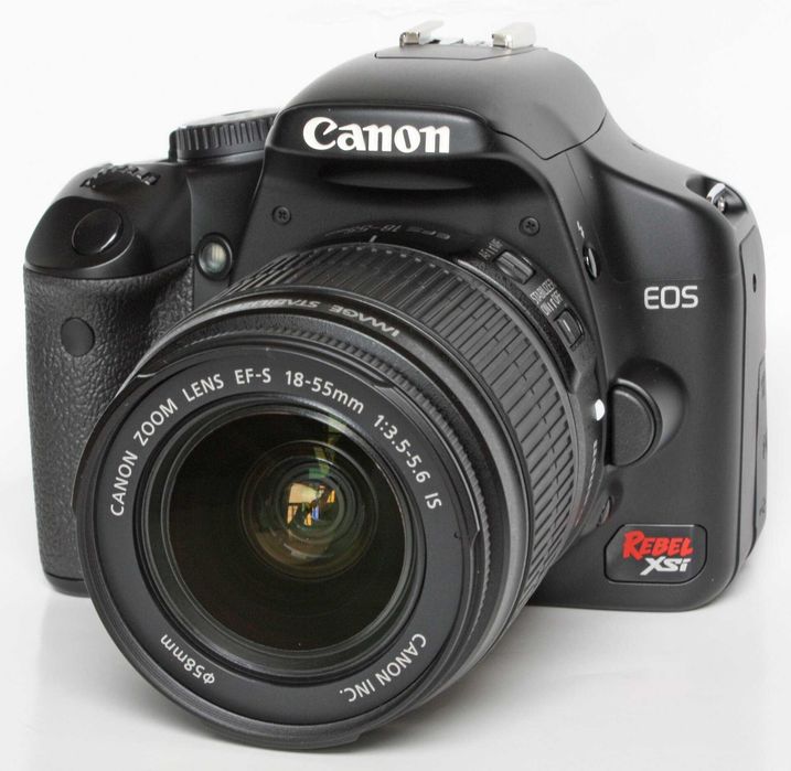 Canon EOS Rebel XSi ,doua obiective 18-55mmstabilizat si 75-300.