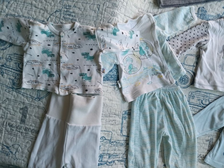 Лот бебешки дрехи размер 56