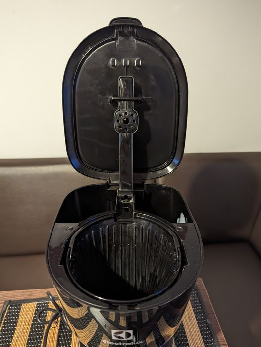 Cafetiera Electrolux Impecabilă.