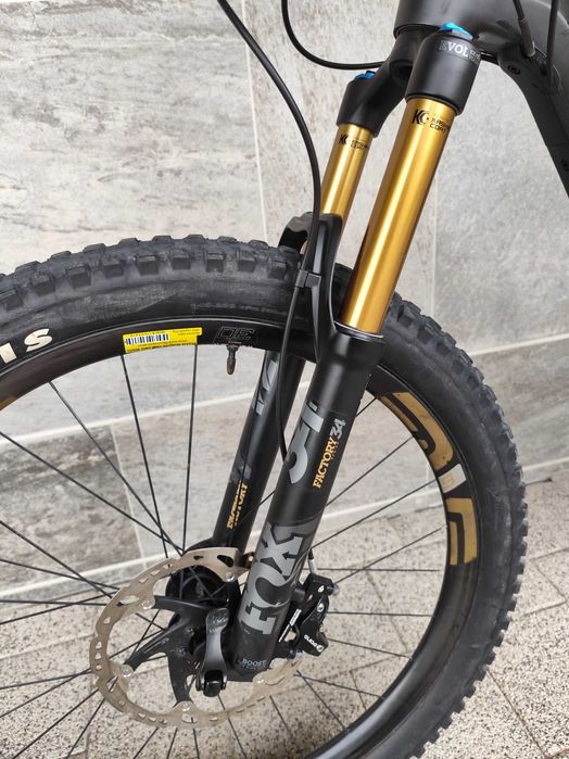 CANYON Spectral CFR LIMITED 27.5 *Full carbon*
