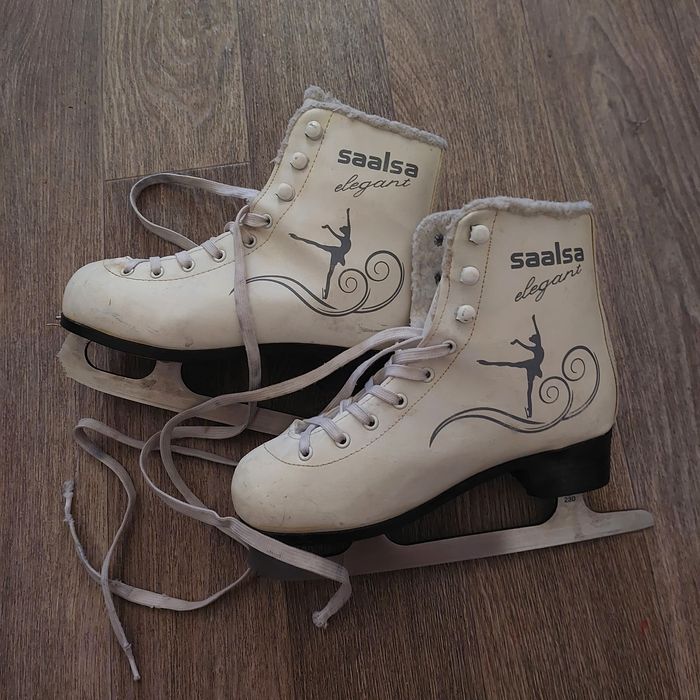 Коньки фигурные 36р-р