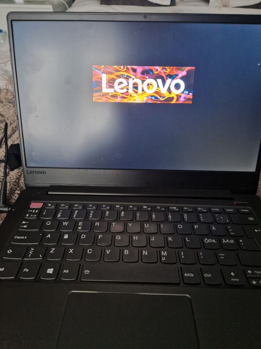 Laptop Lenovo ryzen5