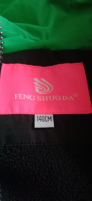 Куртка на девочку