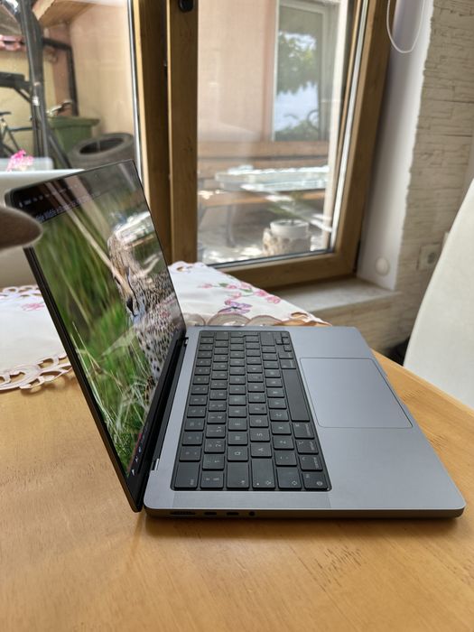 Apple MacBook Pro 14" 2021 M1 PRO 16RAM 1TB SSD