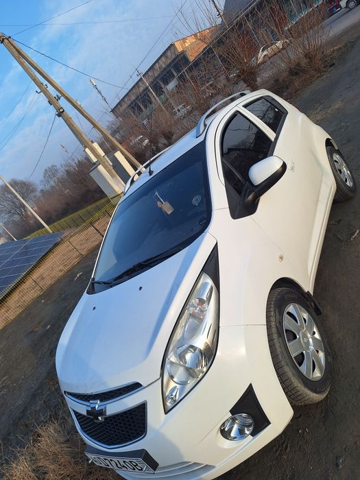 Spark 2016 yil 111 ming yurgan benzin