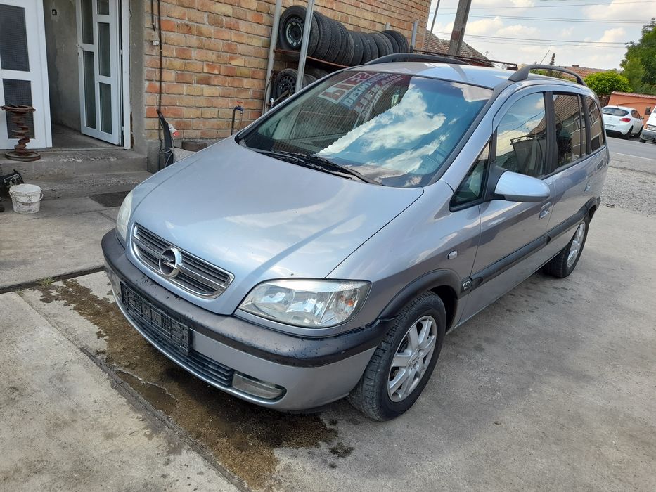 Far/faruri stanga/dreapta Opel Zafira A