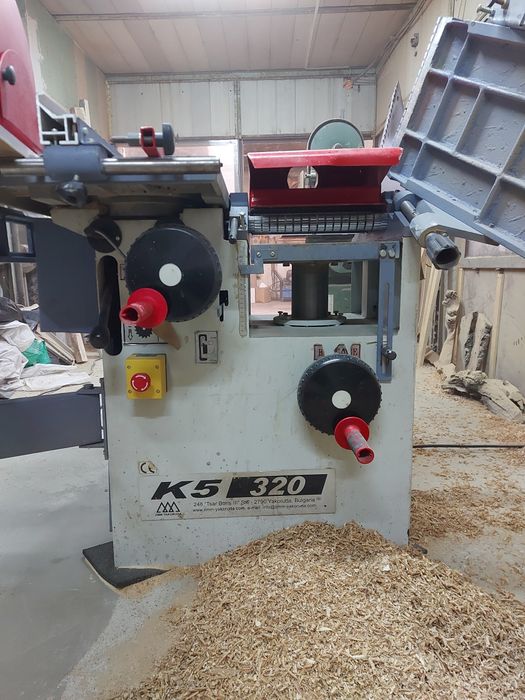 Трифазна четири операционна дърводелска машина