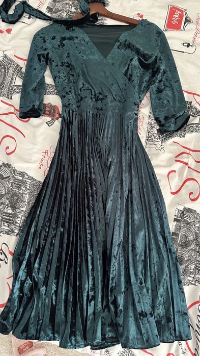 Женские вещи плате разные