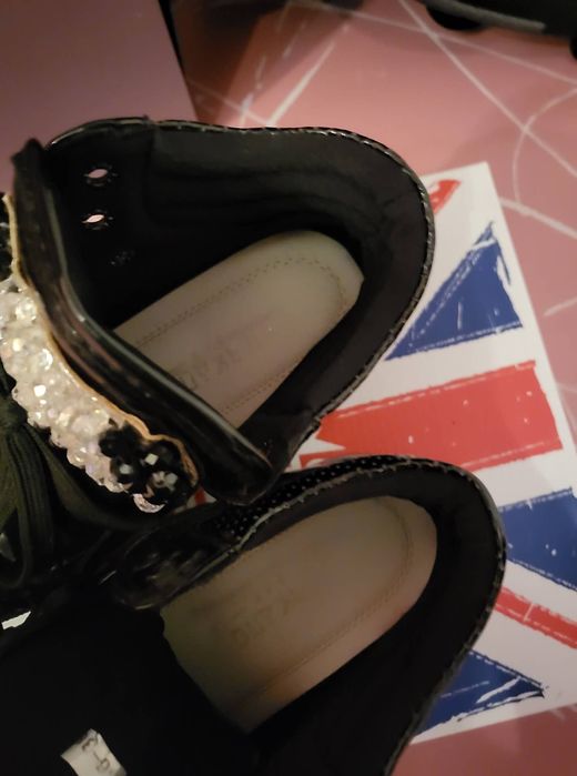 обувки с мъниста панда