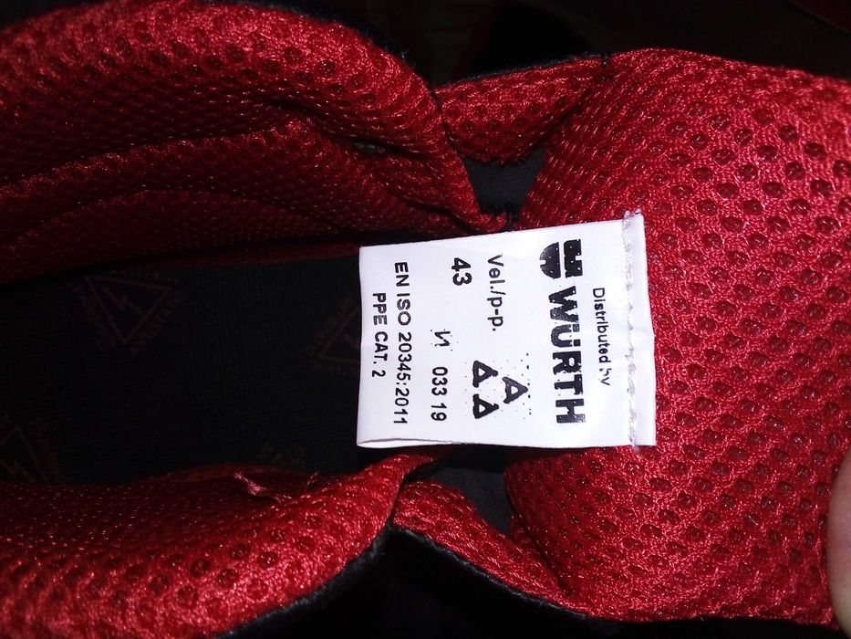 Работни обувки  42-43н.