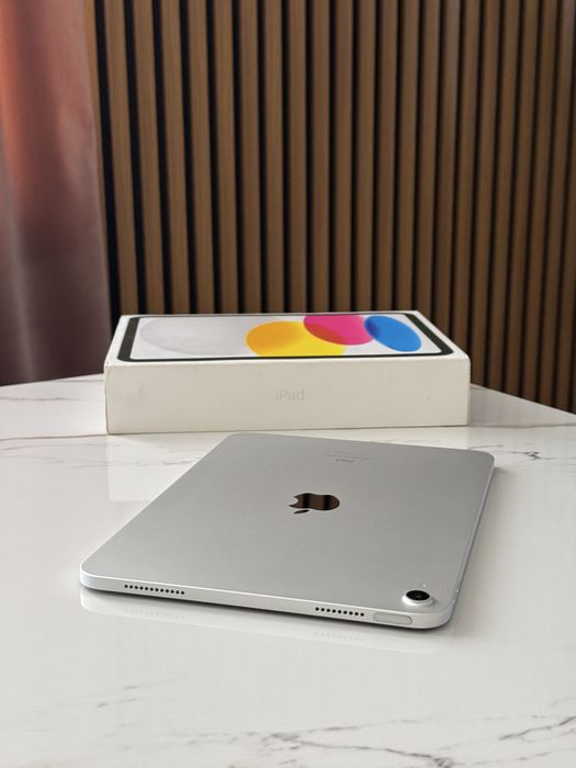Apple iPad  10.9”( 10th Generation) Wi-Fi, 64Gb, Silver, full box!