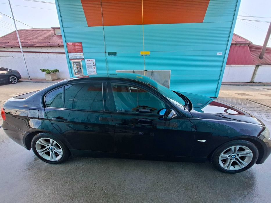Vând BMW e90 2.0 163cp