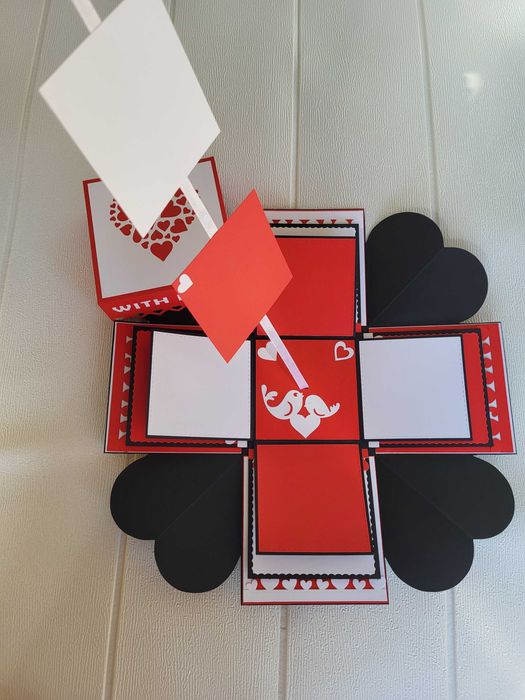 Експлодираща кутия