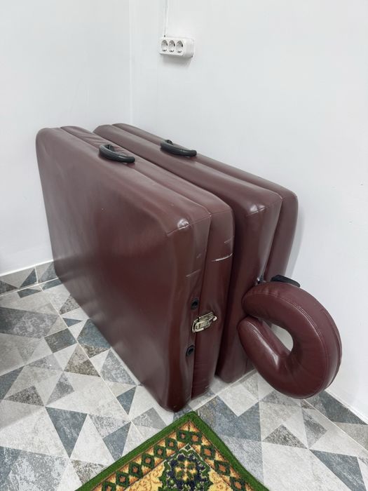 Продам Массажную кушетку