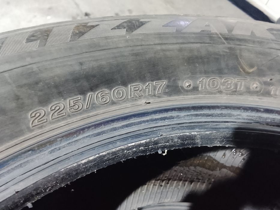 Шины на продажу BRIDGESTONE