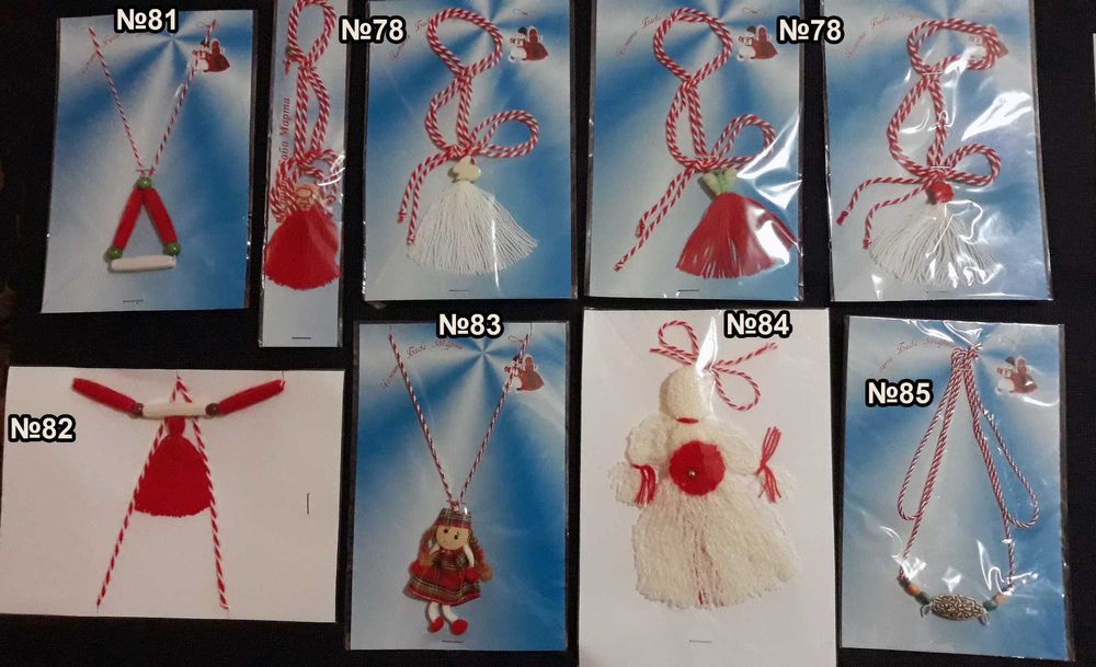 Ръчно изработени мартеници - гривни, гердани и др.