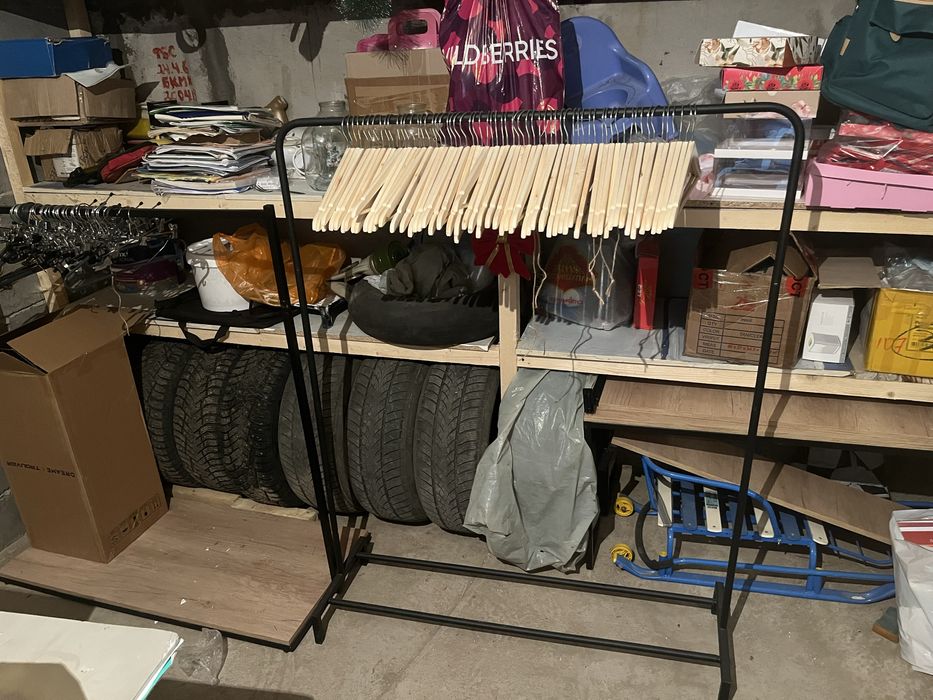 Вешалки для одежды