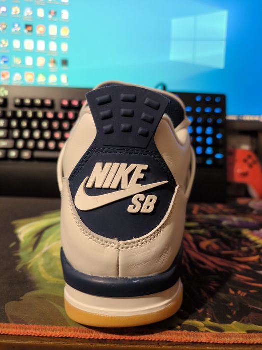 Nike Air Jordan 4 SB Navy 43