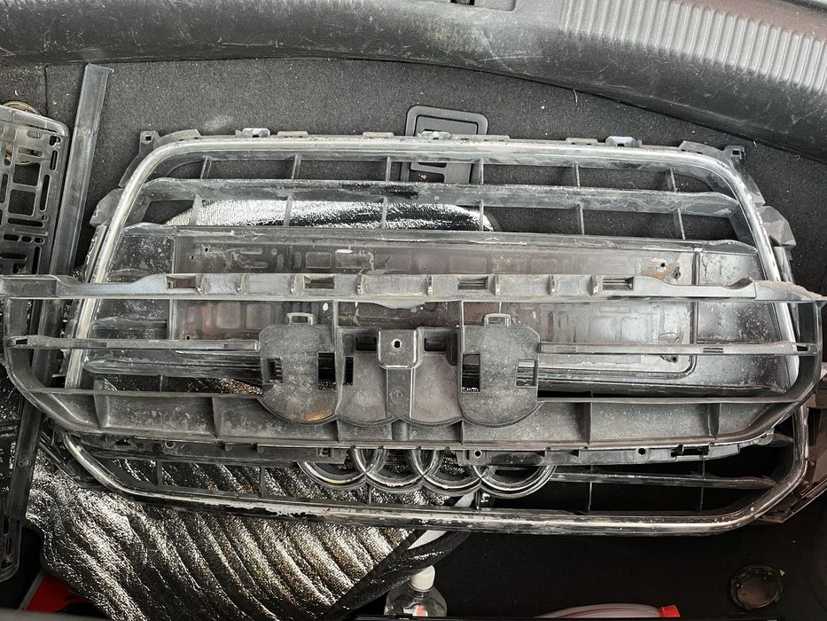Grila audi a4 B8.5