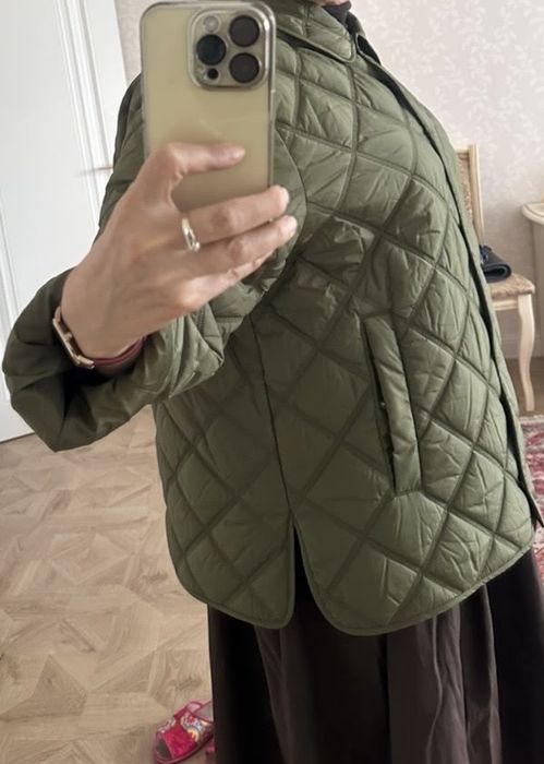 Продам жен. куртку ветровку