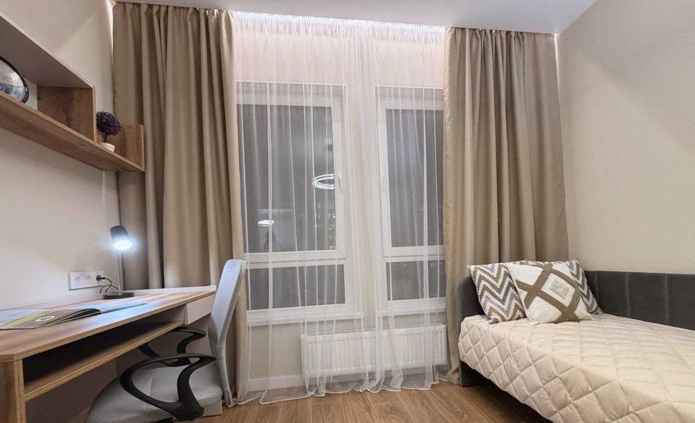 Сдается просторная 2-х комнатная квартира в центе, Айбек,  2/5/12. Р6