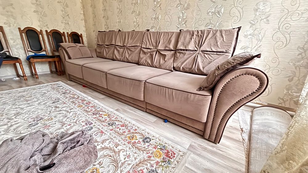 Продам диван 4метра