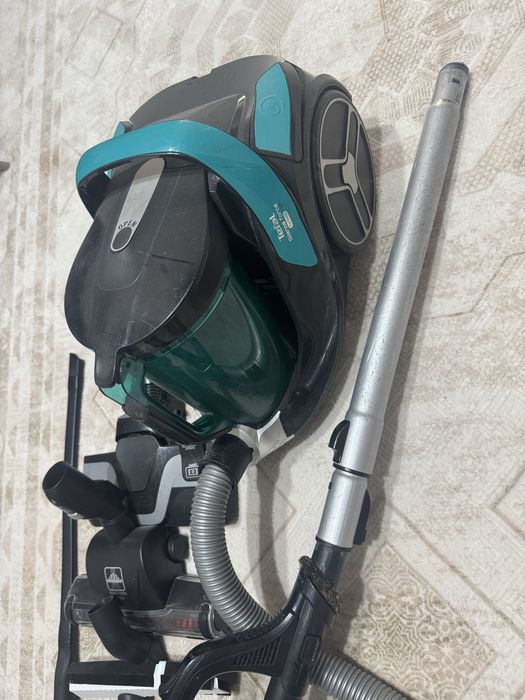 Пылесос в хорошем рабочем состоянии