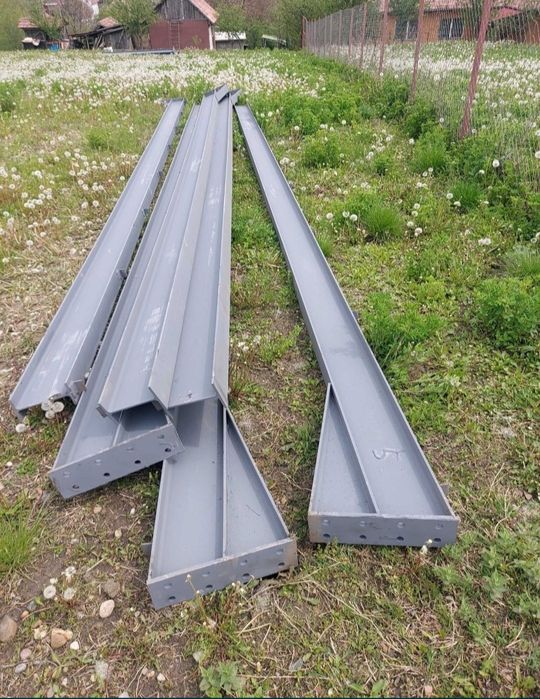 Vând 7ferme metalice la 8m din IPE160